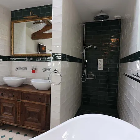 Eemswolde Bed & Breakfast 3*